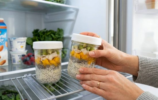Placing chia pudding jars in the refrigerator